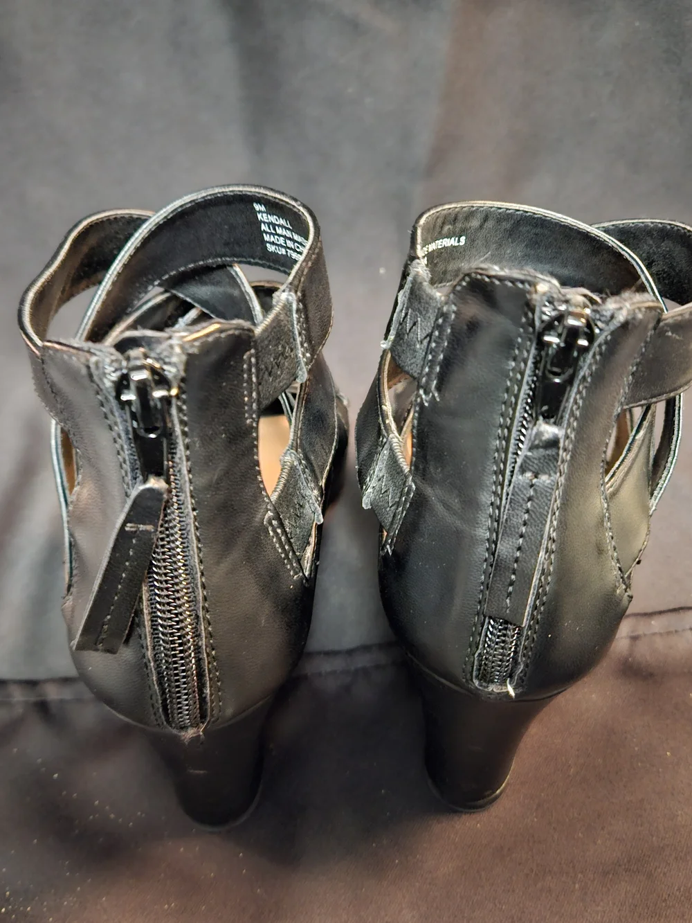 jore comfortable black